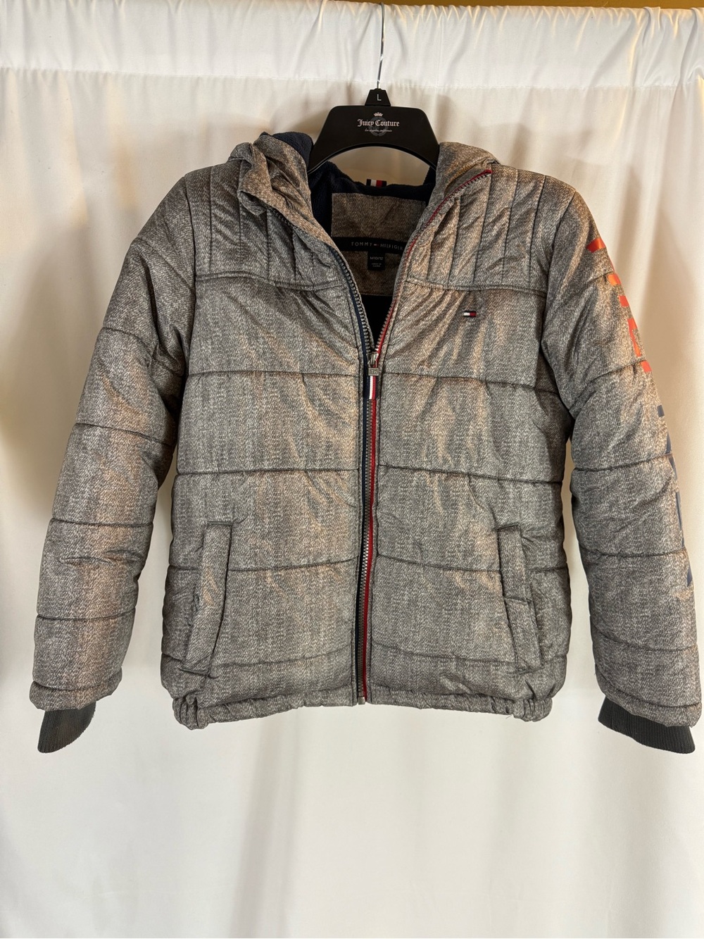 Tommy Hilfiger Kids Gray Quilted Hooded Puffer with Red Trim size:10/12